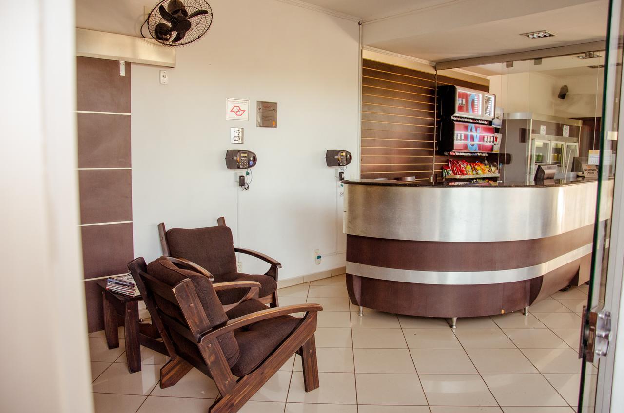 Hotel Pousada Do Leao Lencois Paulista Bagian luar foto